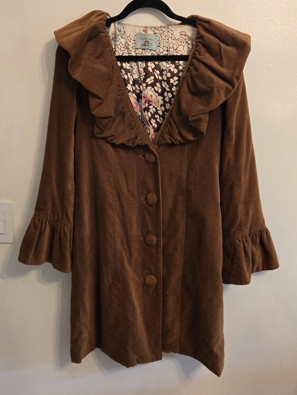 Judith March Brown Cotton Coat With Ruffled Collar And Sleeves Medium